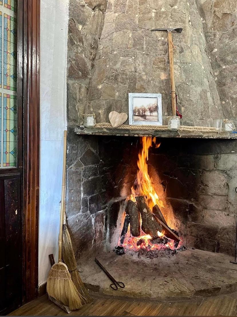 Hostal Cielo De Gredos Guisando Buitenkant foto