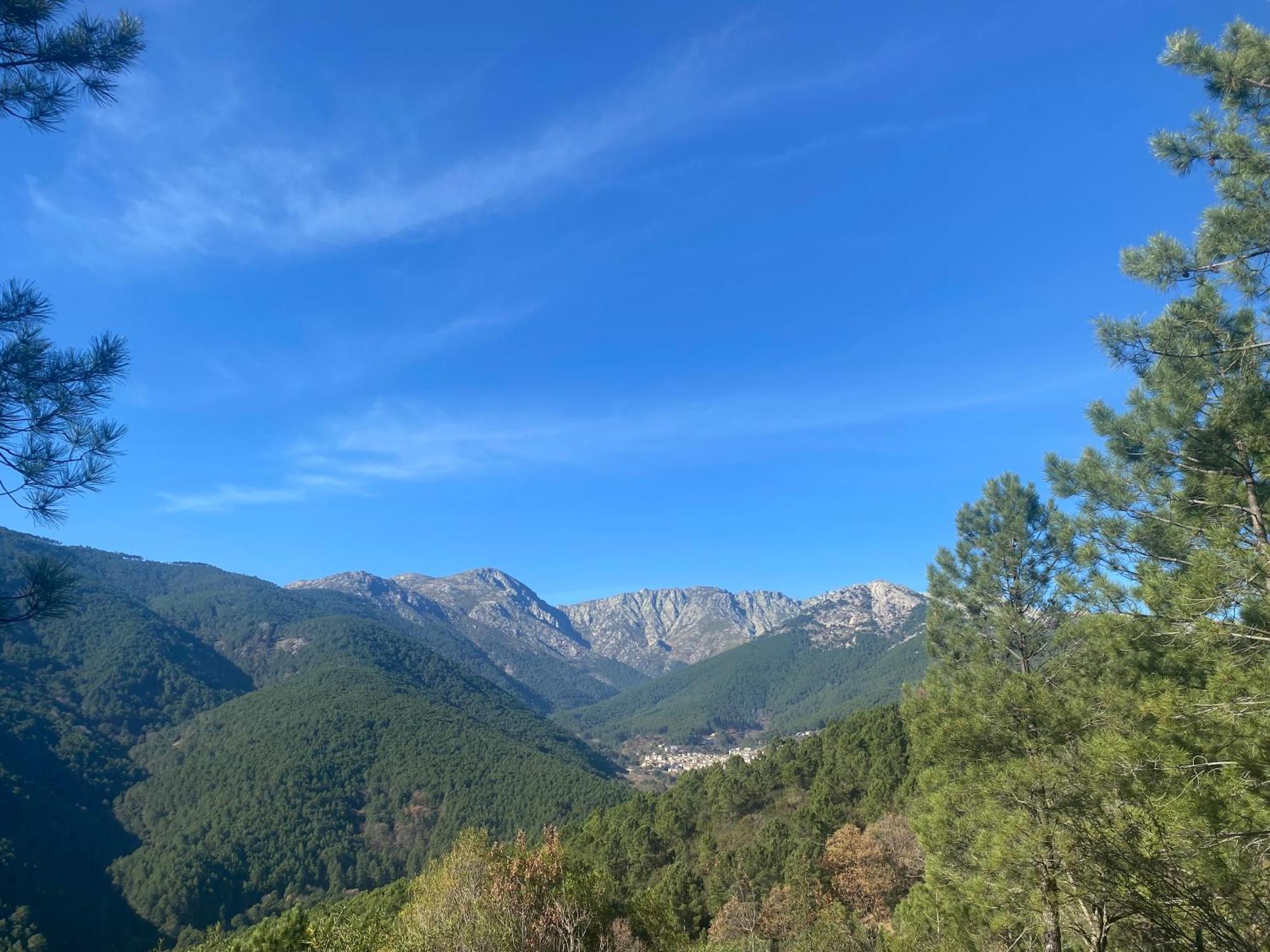 Hostal Cielo De Gredos Guisando Buitenkant foto