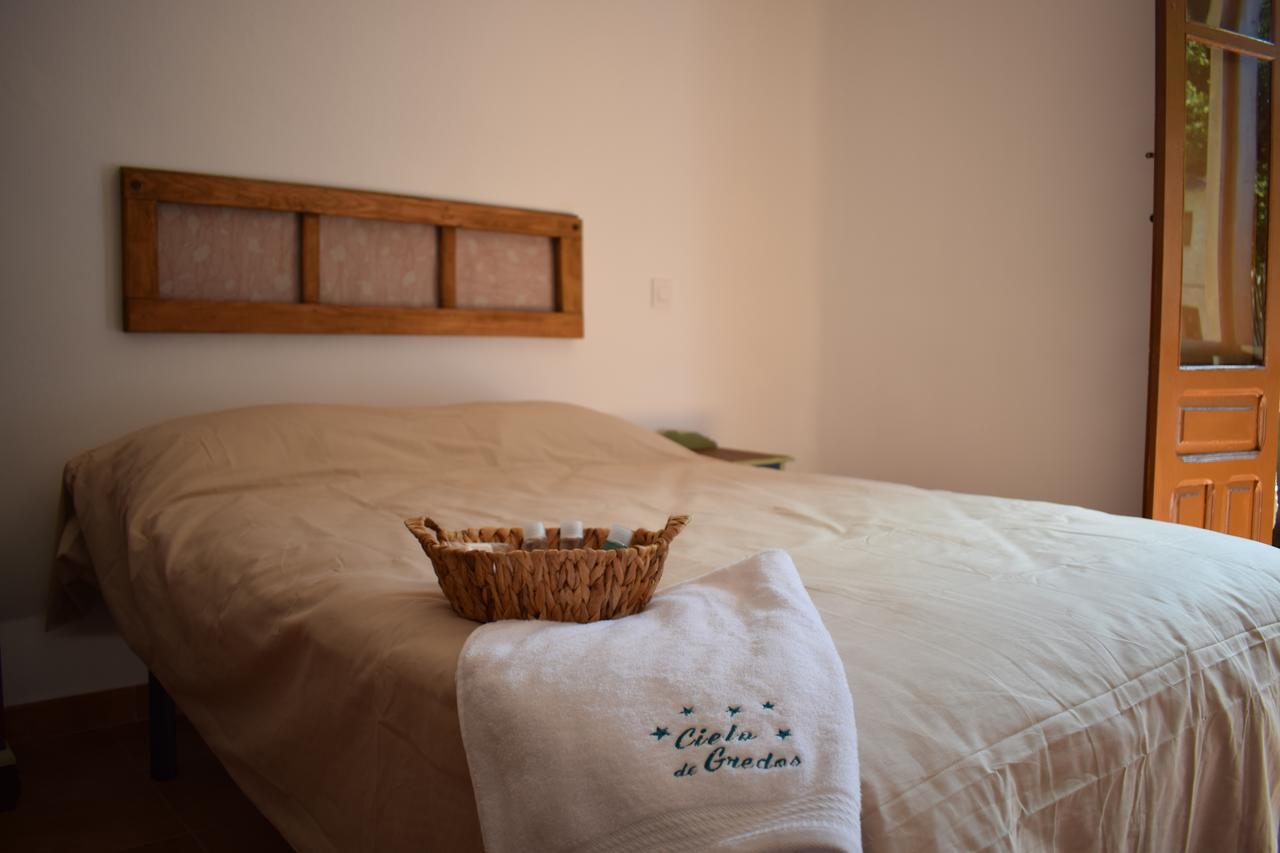 Hostal Cielo De Gredos Guisando Buitenkant foto